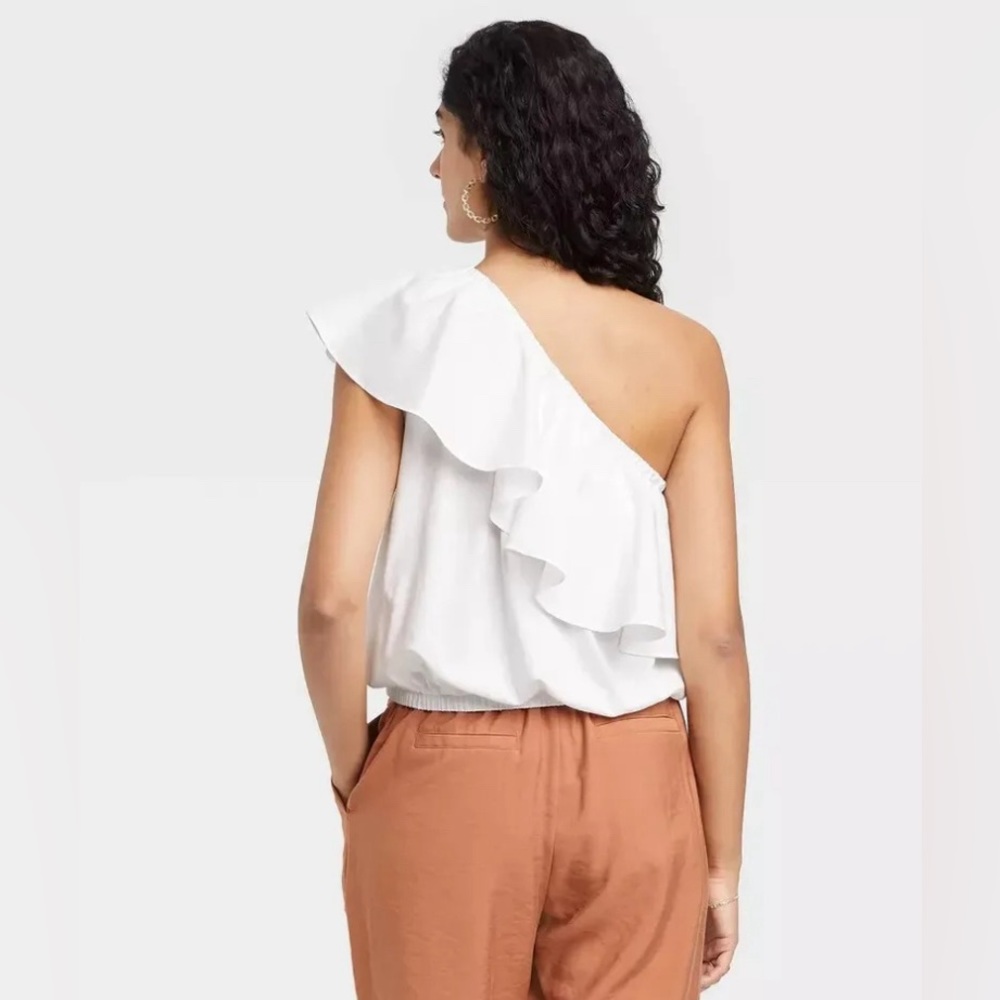Ruffled One Shoulder Top size Large - Picture 2 of 6